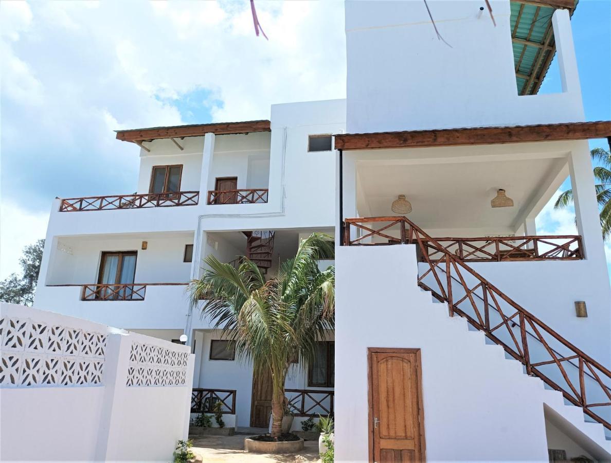 Zanzicrown Hotel Nungwi Exterior photo