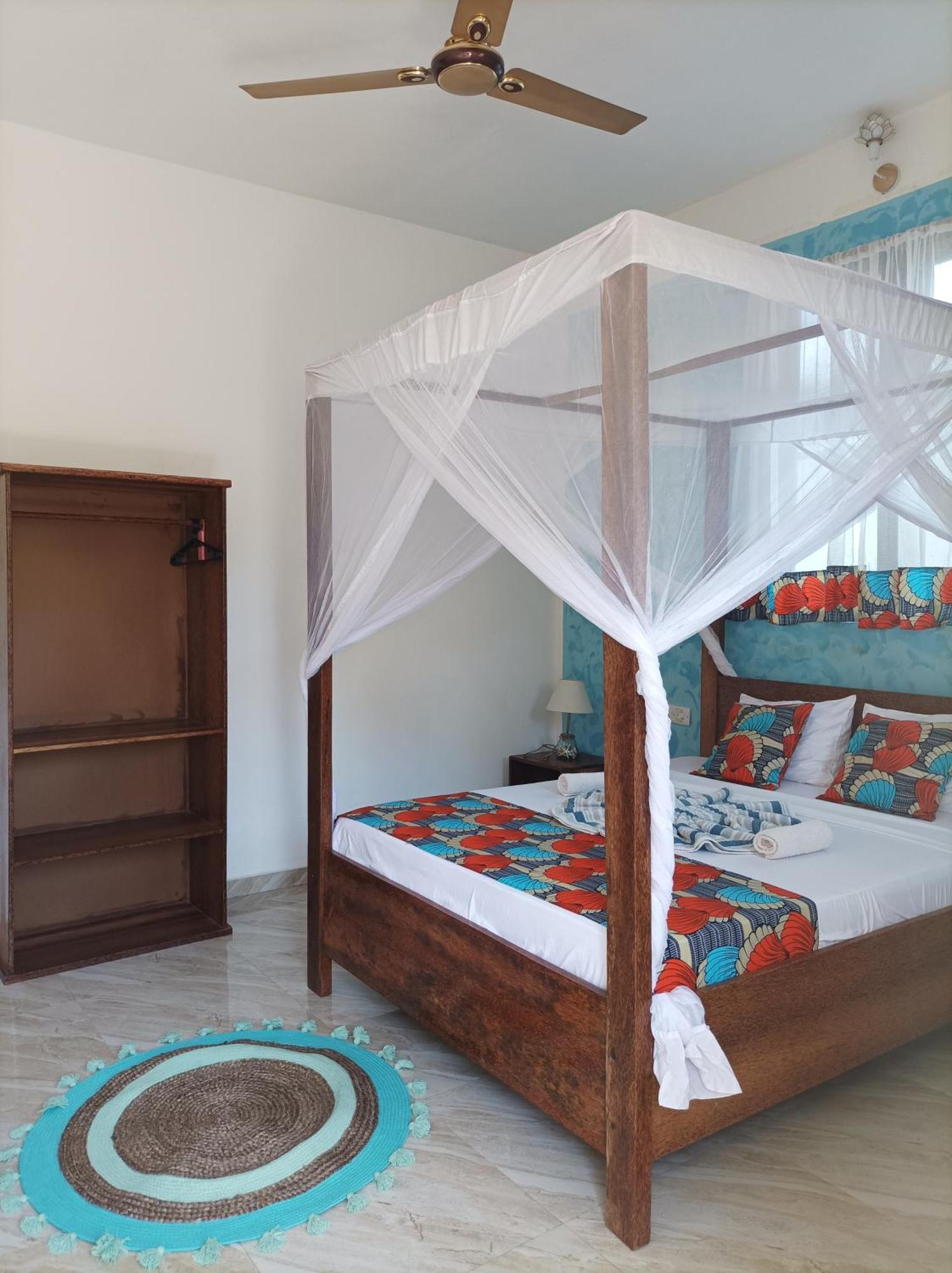 Zanzicrown Hotel Nungwi Room photo