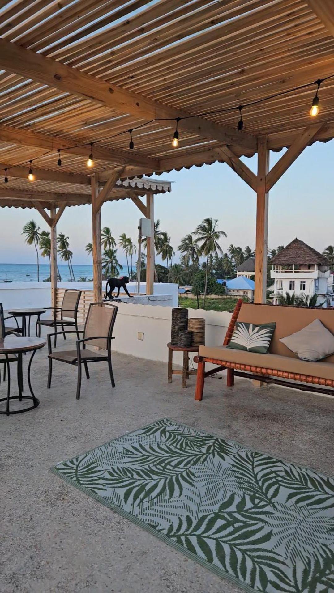Zanzicrown Hotel Nungwi Exterior photo